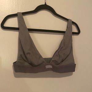 Kim Kardashian Gray Strappy Triangle bra, 2X
